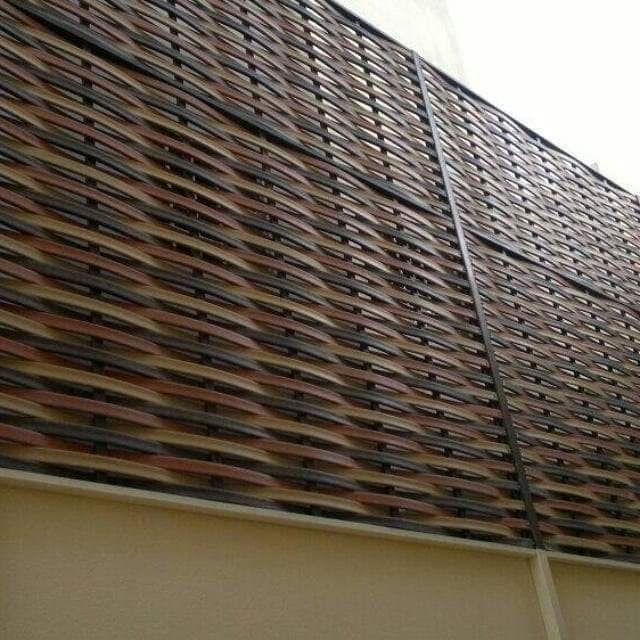 حماية الأسوار الخارجية للقصور السكنية